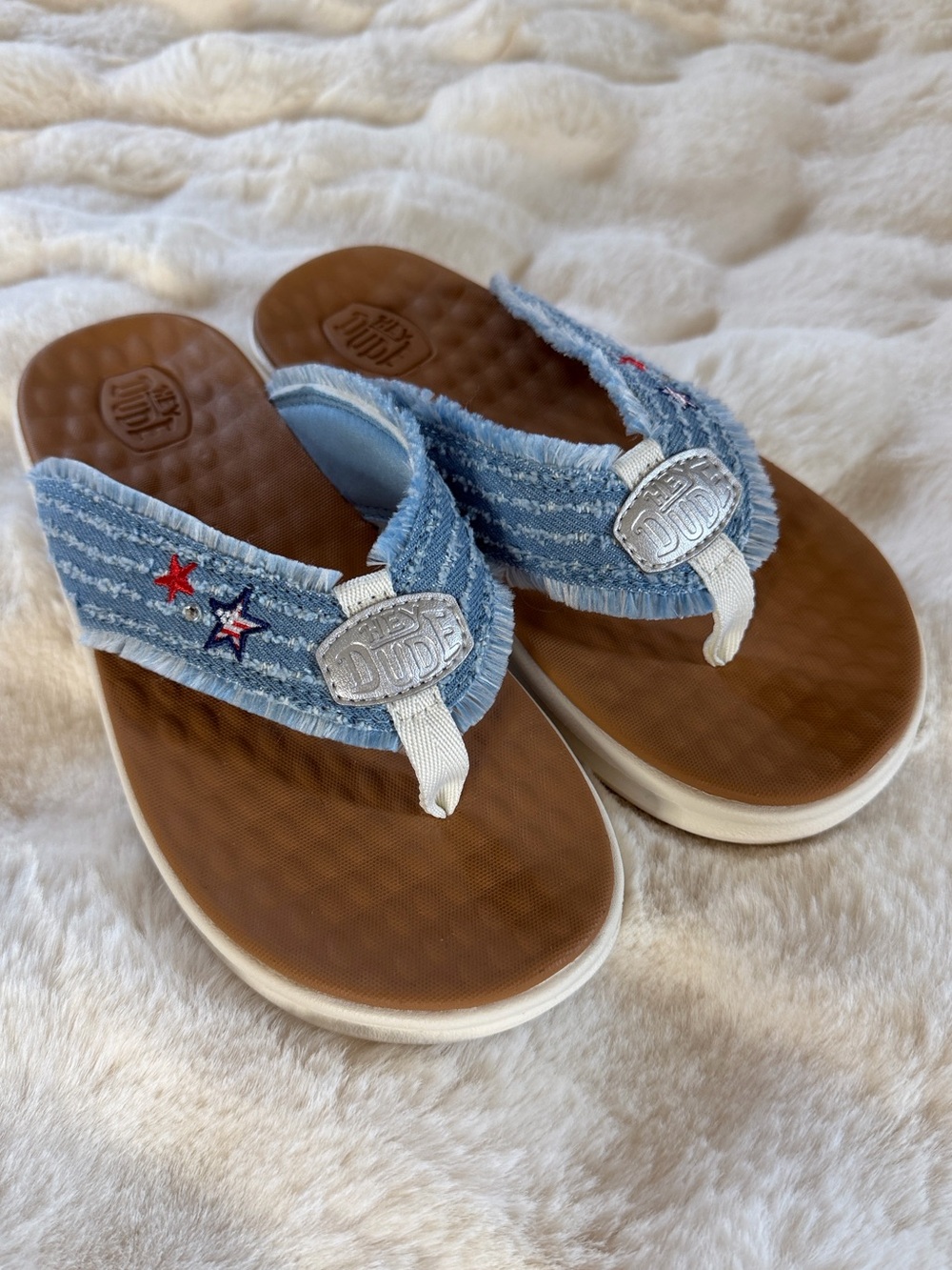 Heydude nwot Denim Blue Kids Flip Flop Sandals size 7 nwob